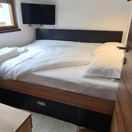 Lägenhet Harmony Wellness&spa Sa Garaznim Mestom *